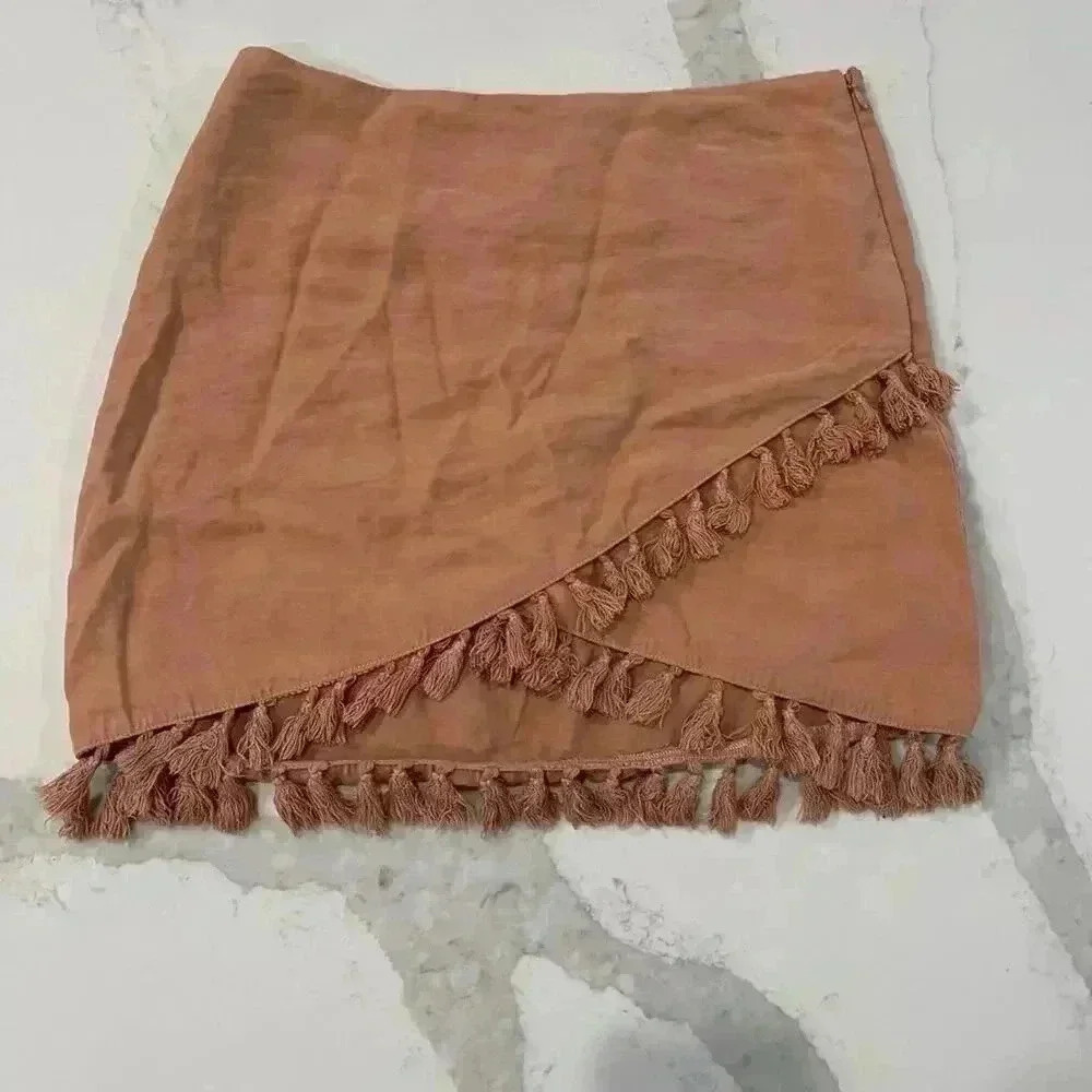 Fate Tassel Asymmetrical Criss Cross Style Mini Skirt Women’s Size Medium